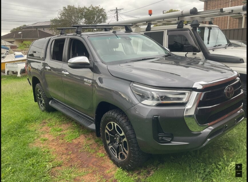 Toyota Hilux image 1