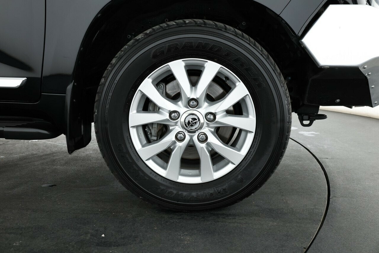Toyota Landcruiser image 4