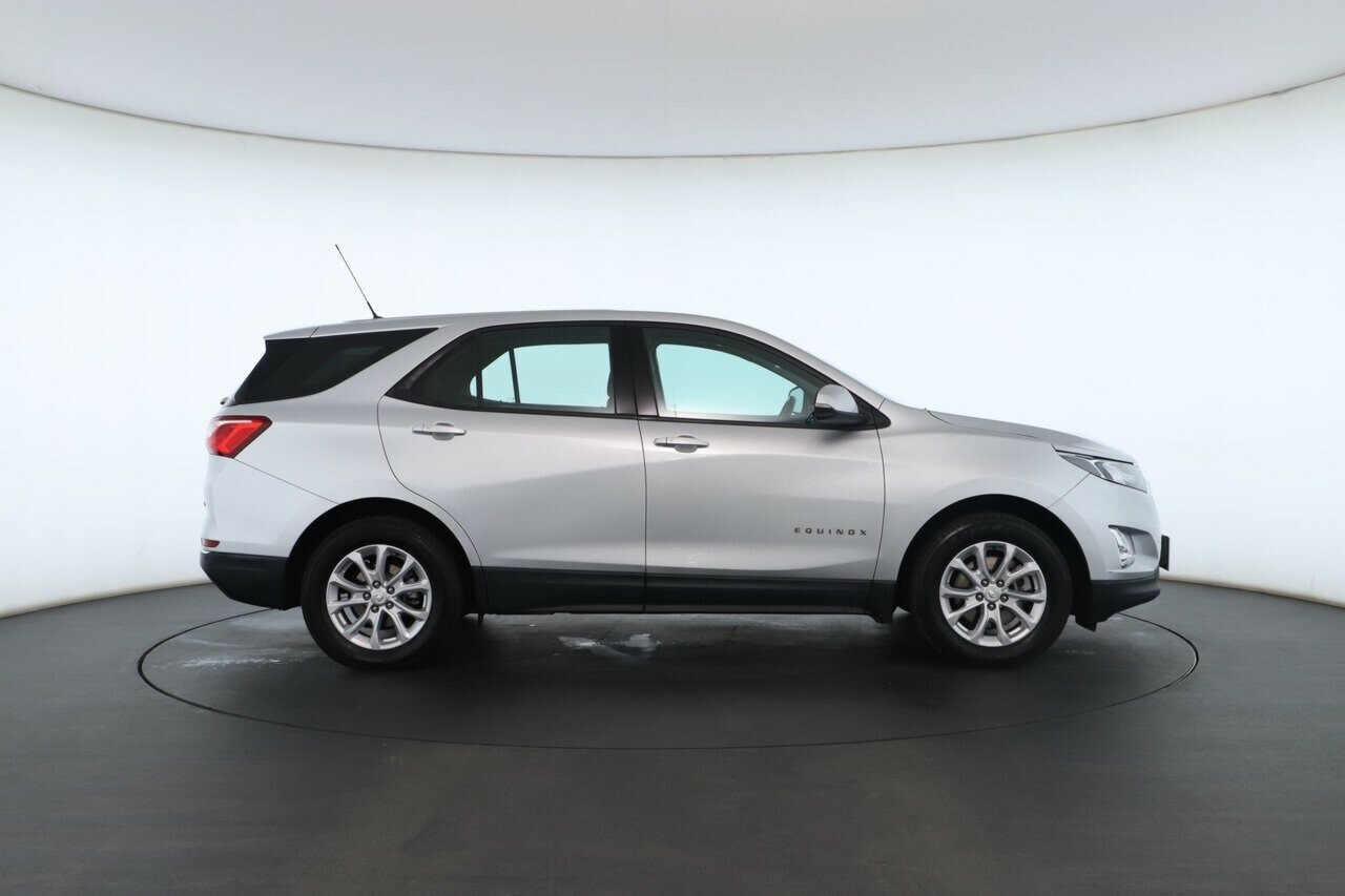 Holden Equinox image 3