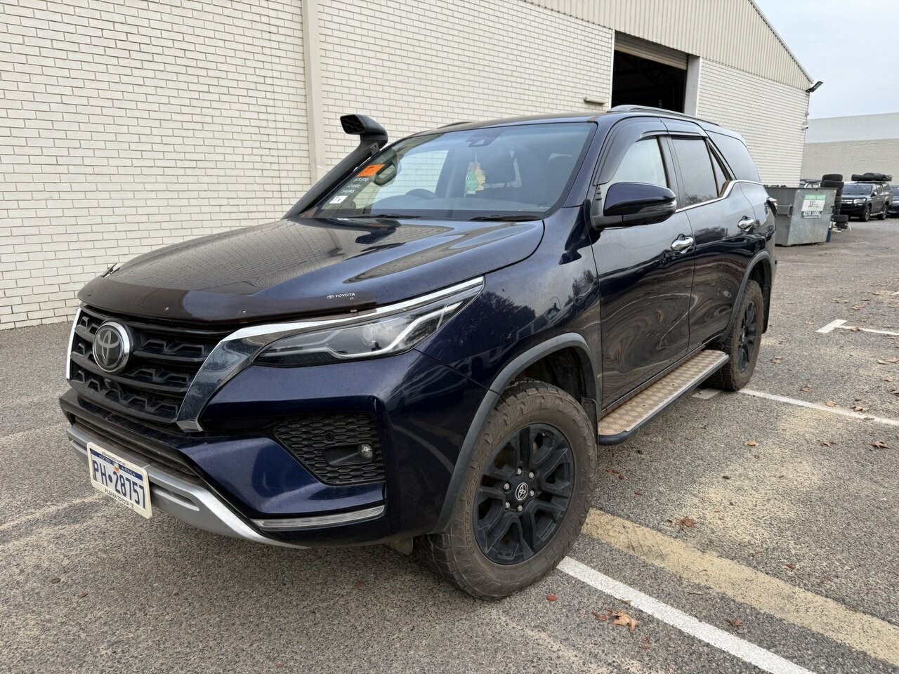 Toyota Fortuner image 1