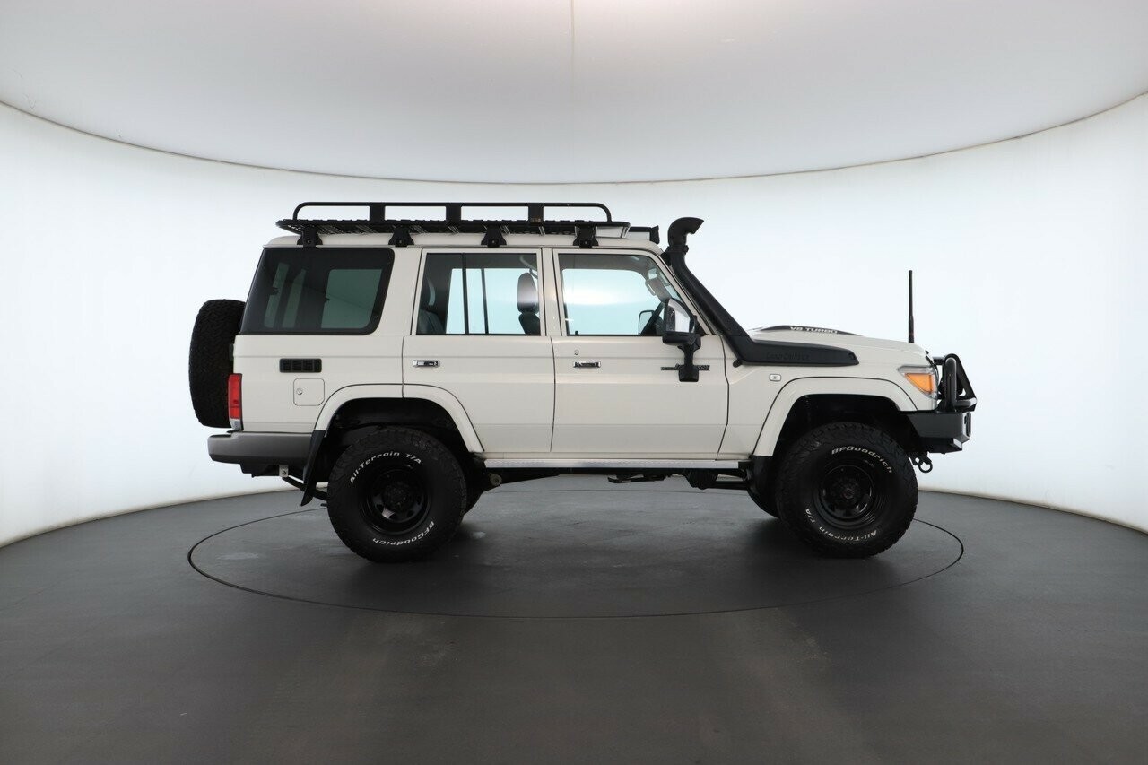 Toyota Landcruiser image 4