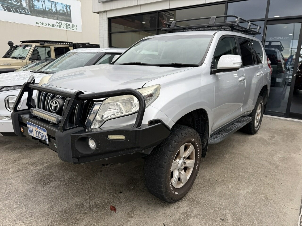 Toyota Landcruiser Prado image 1