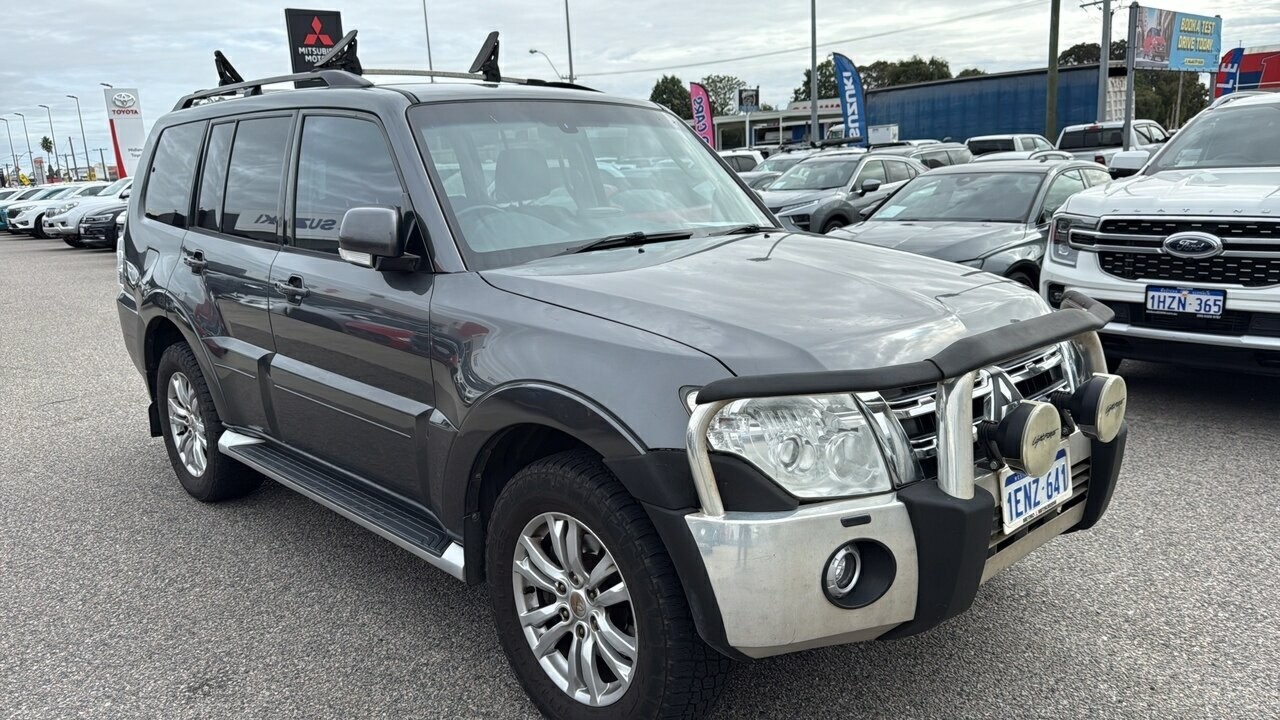 Mitsubishi Pajero image 1