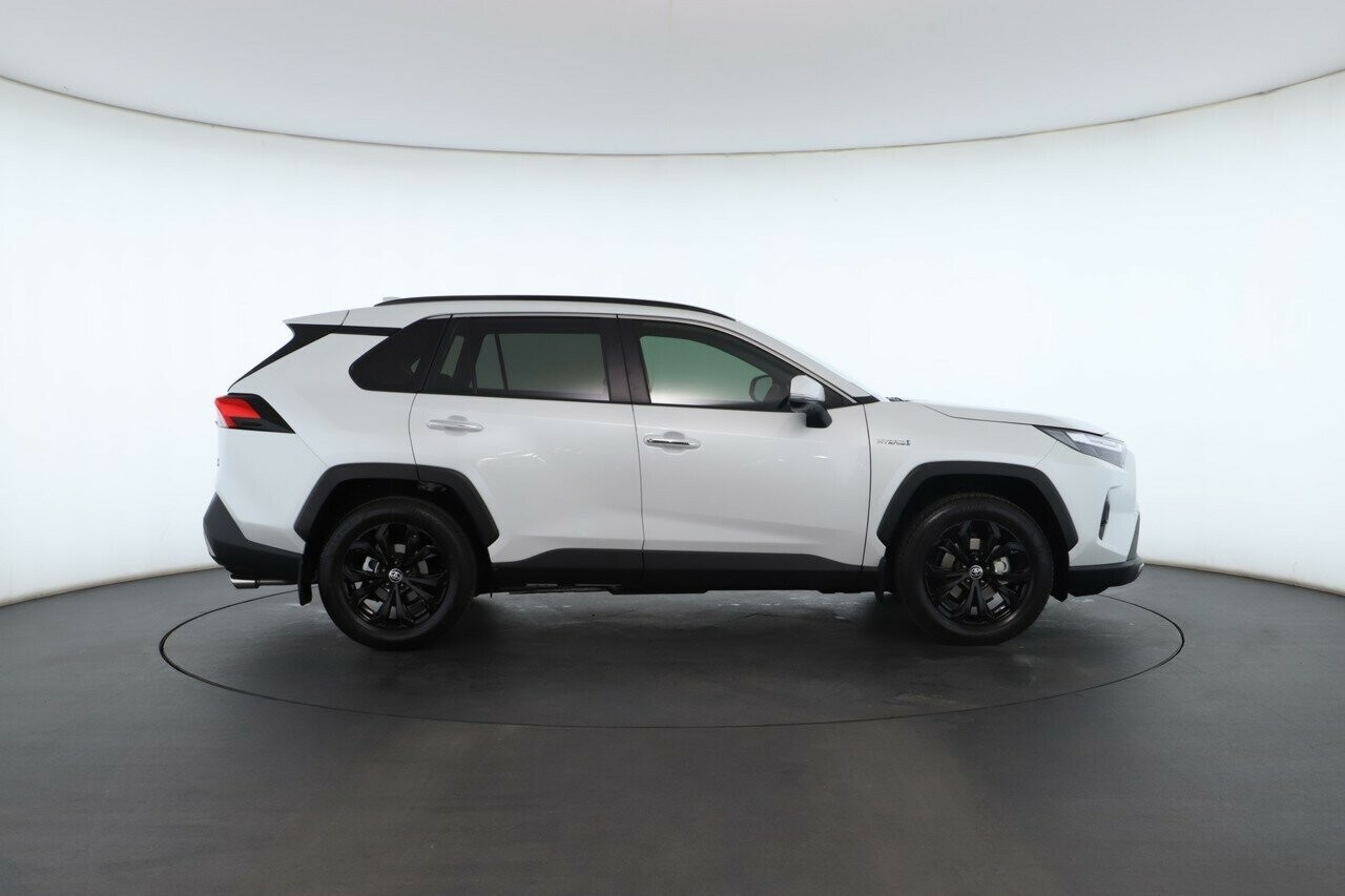 Toyota Rav4 image 3