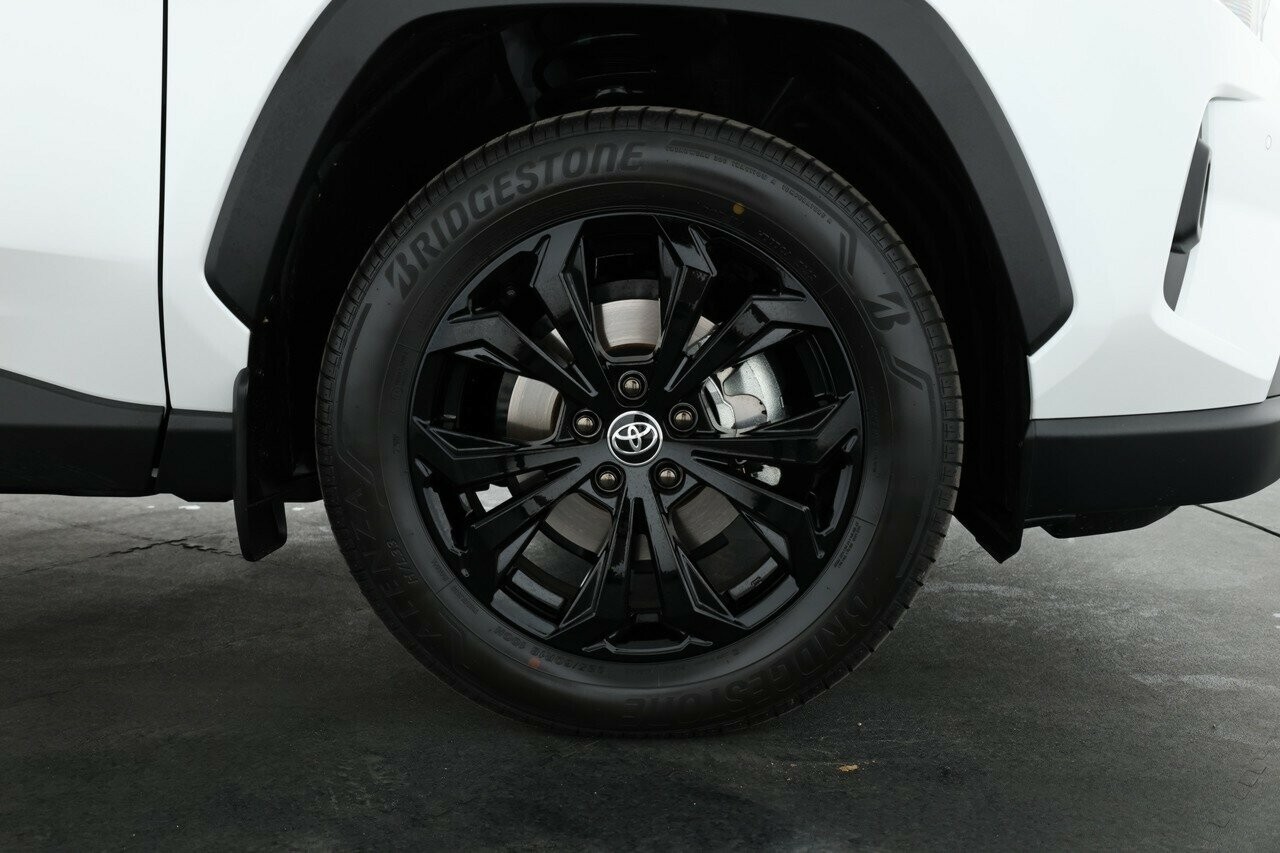 Toyota Rav4 image 4