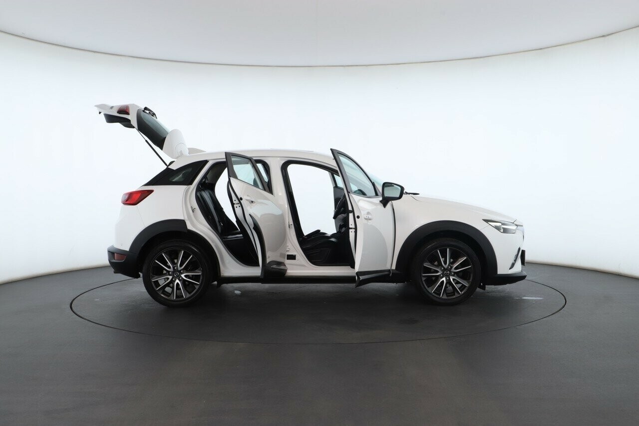 Mazda Cx-3 image 2