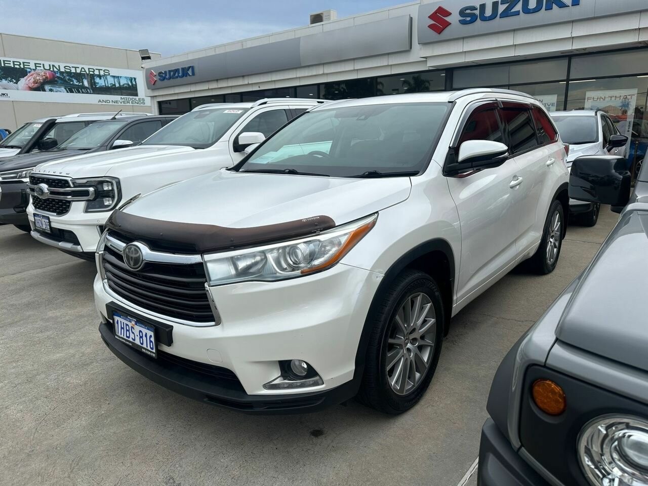 Toyota Kluger image 1