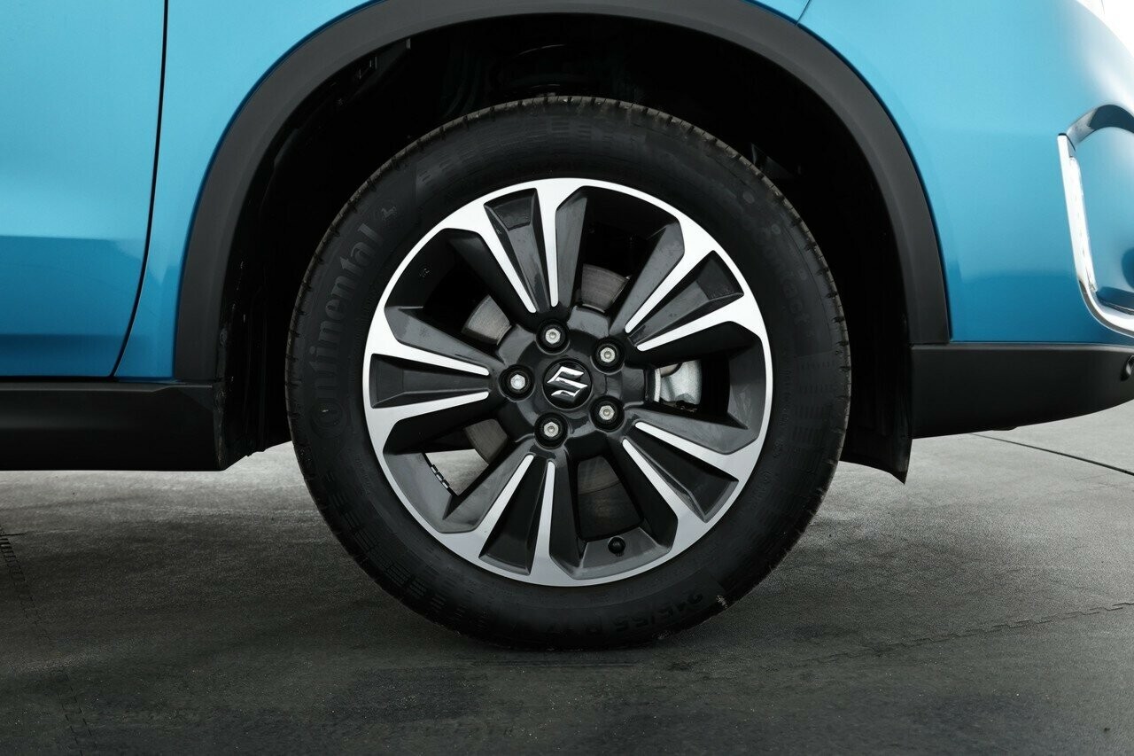 Suzuki Vitara image 4
