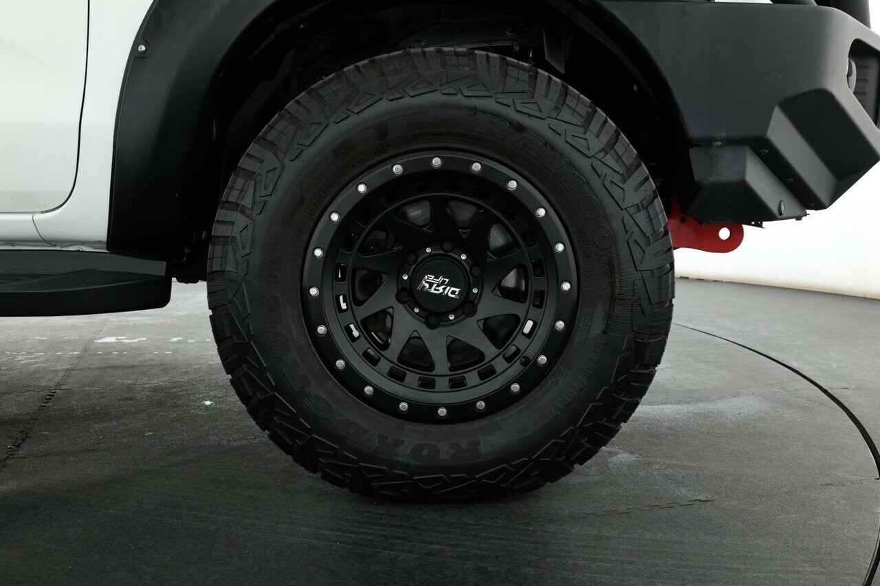 Ford Everest image 4