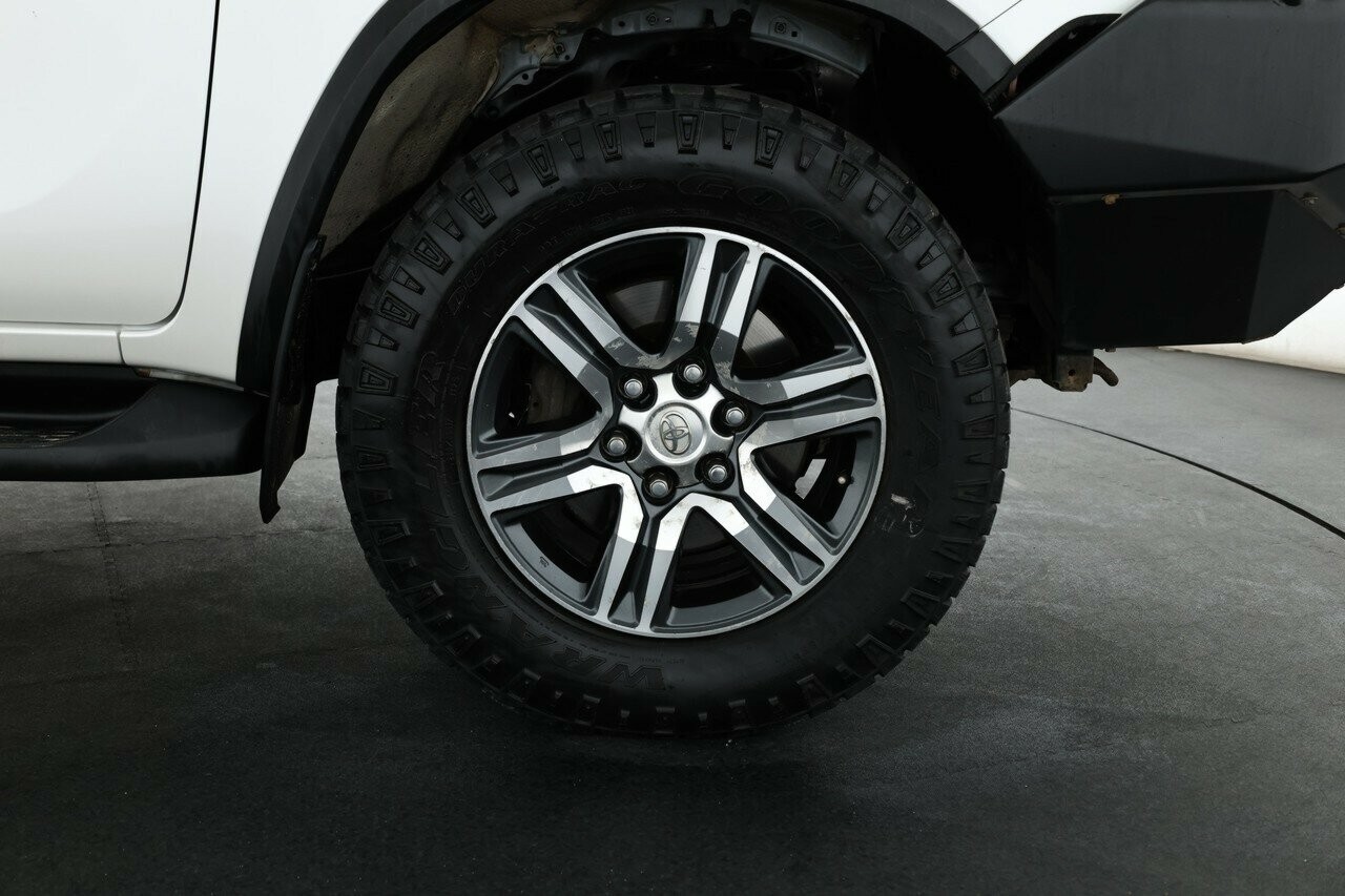 Toyota Fortuner image 4