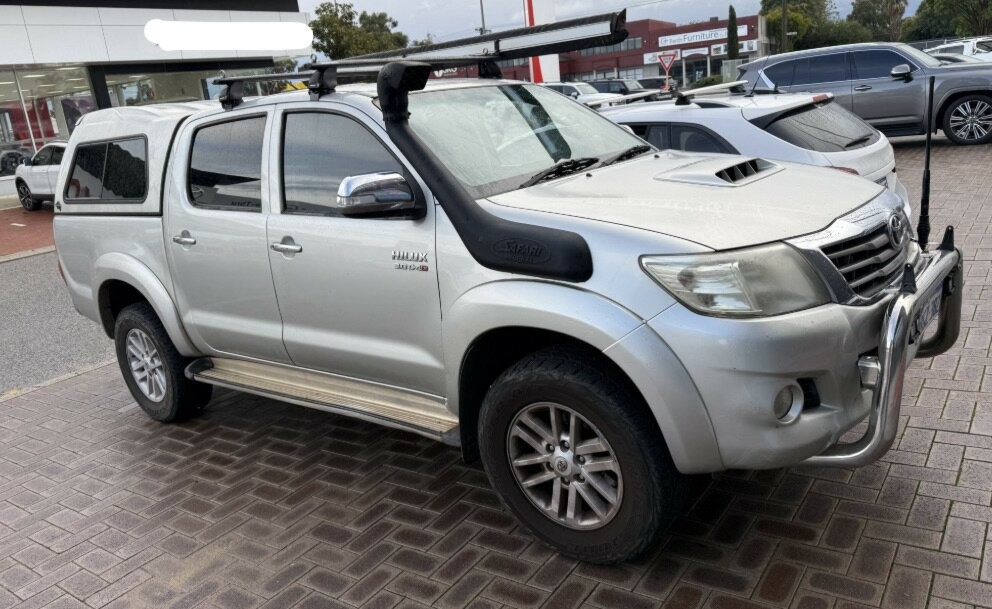 Toyota Hilux image 1
