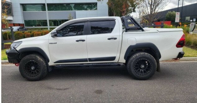 Toyota Hilux image 4