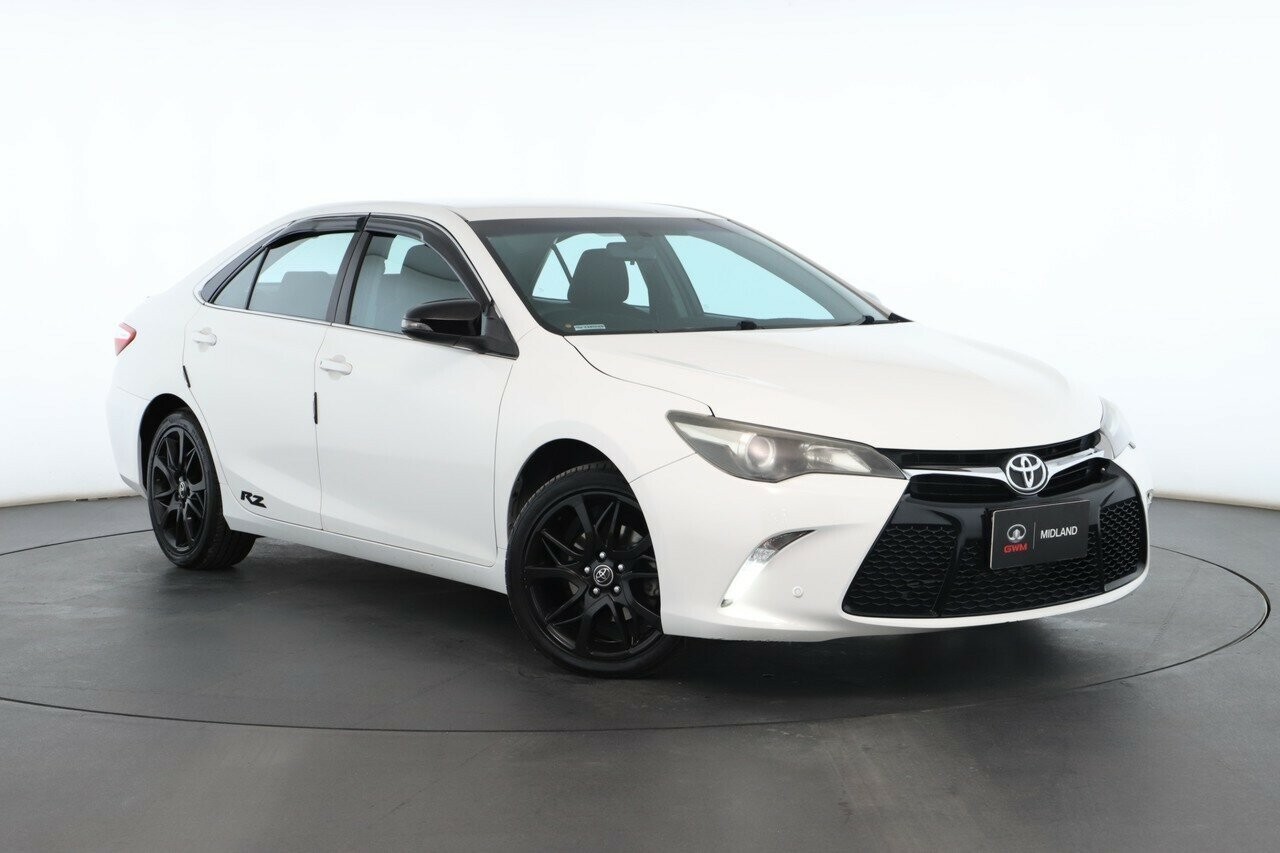 Toyota Camry image 1