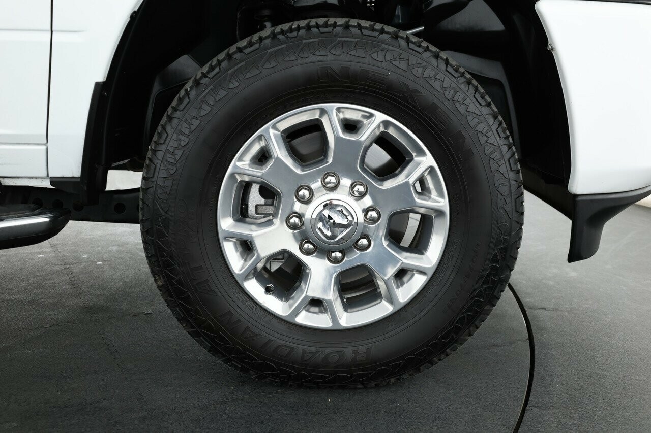 Ram 3500 image 4