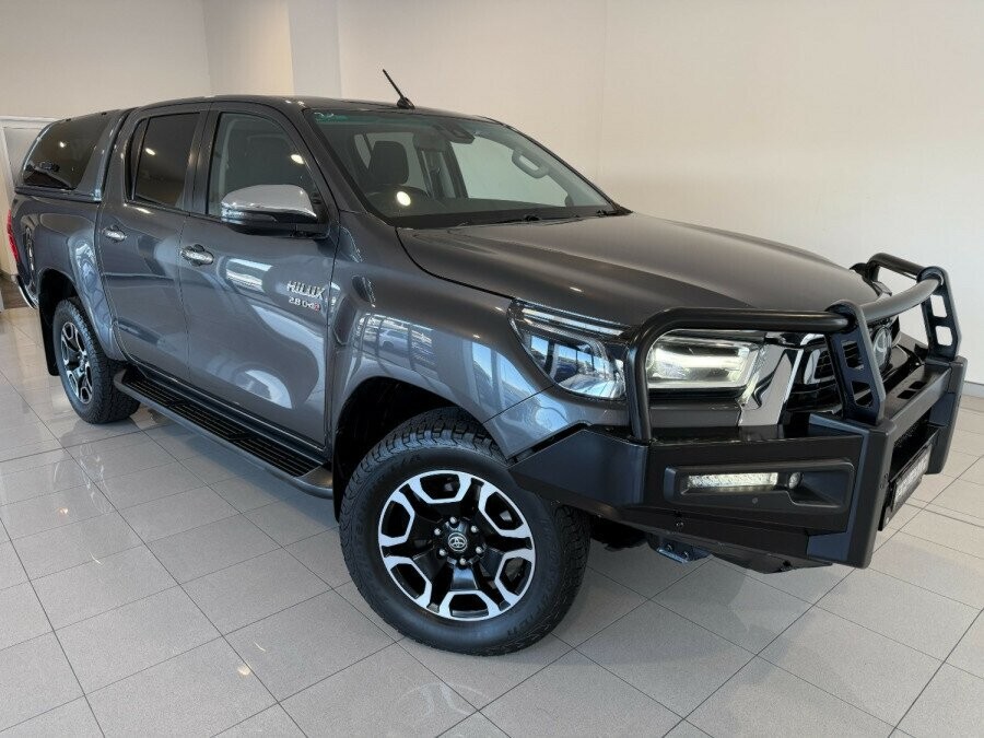 Toyota Hilux image 1
