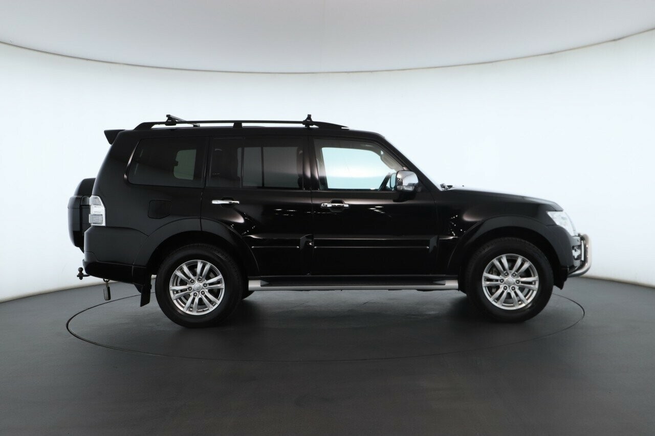 Mitsubishi Pajero image 3