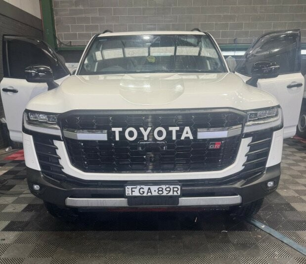 Toyota Landcruiser image 1