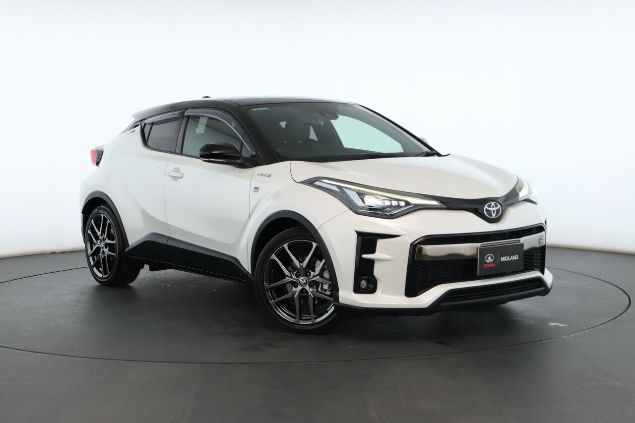 Toyota C-hr image 1