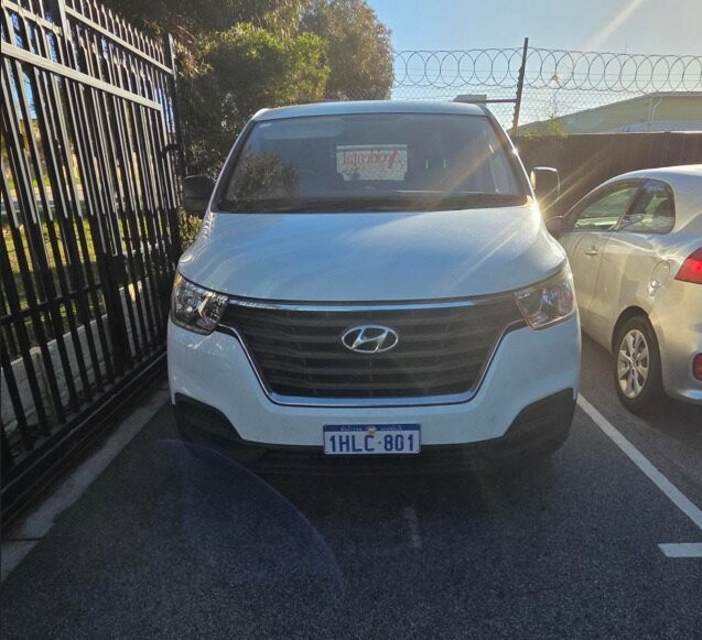 Hyundai Iload image 1