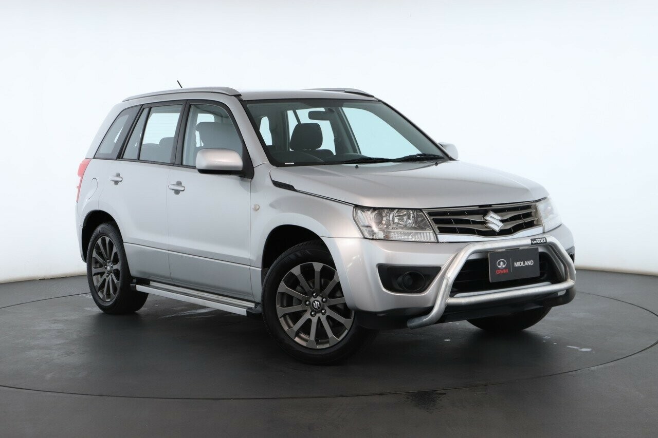 Suzuki Grand Vitara image 1