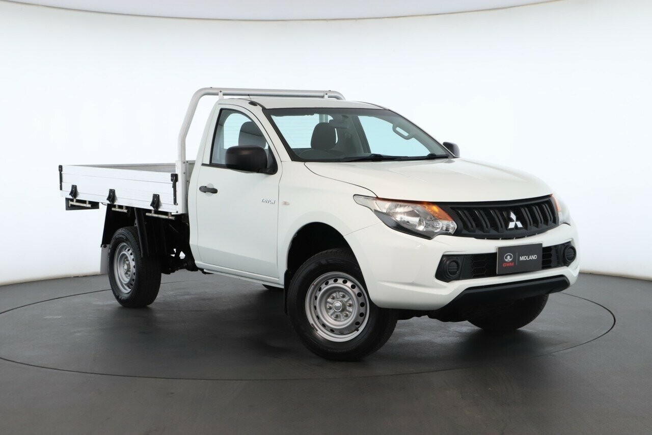 Mitsubishi Triton image 1