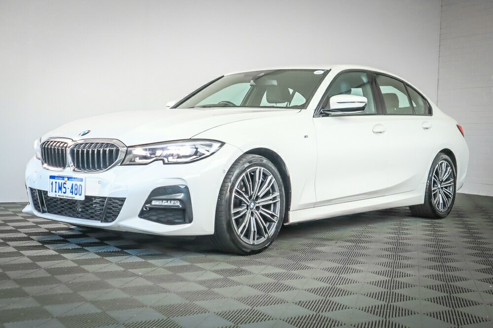 BMW 3 Series image 4