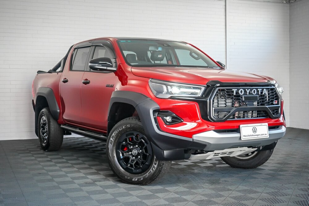 Toyota Hilux image 1
