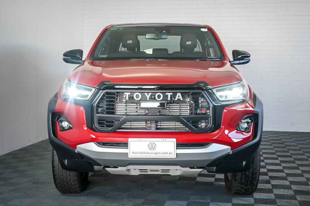 Toyota Hilux image 3