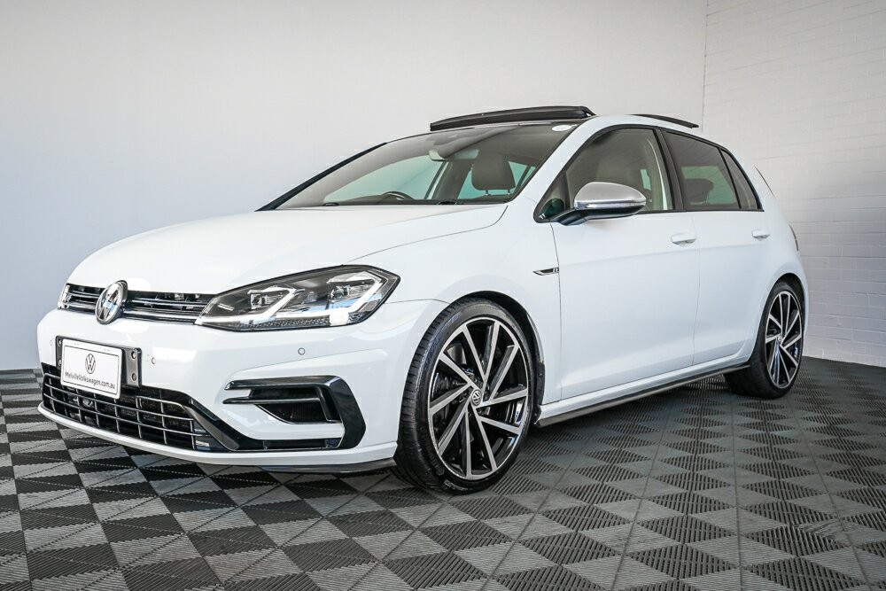 Volkswagen Golf image 4