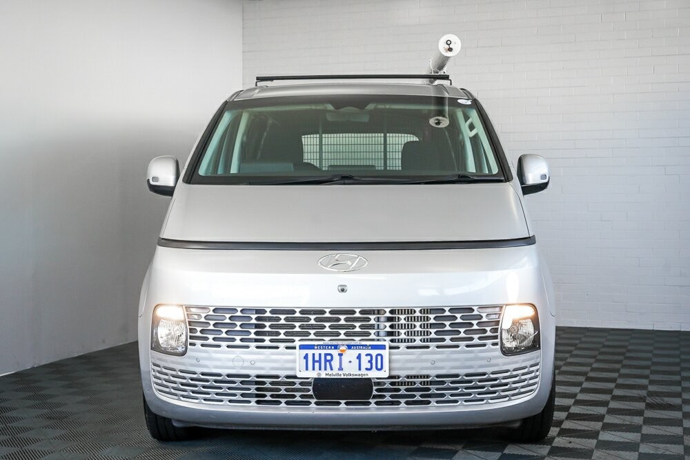 Hyundai Staria image 3