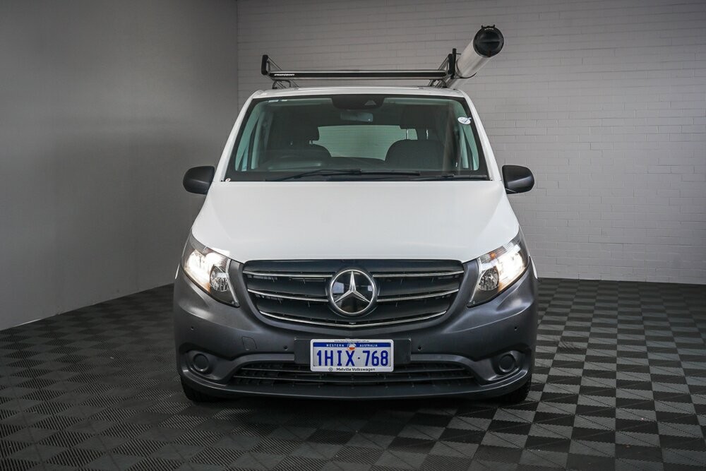 Mercedes Benz Vito image 3