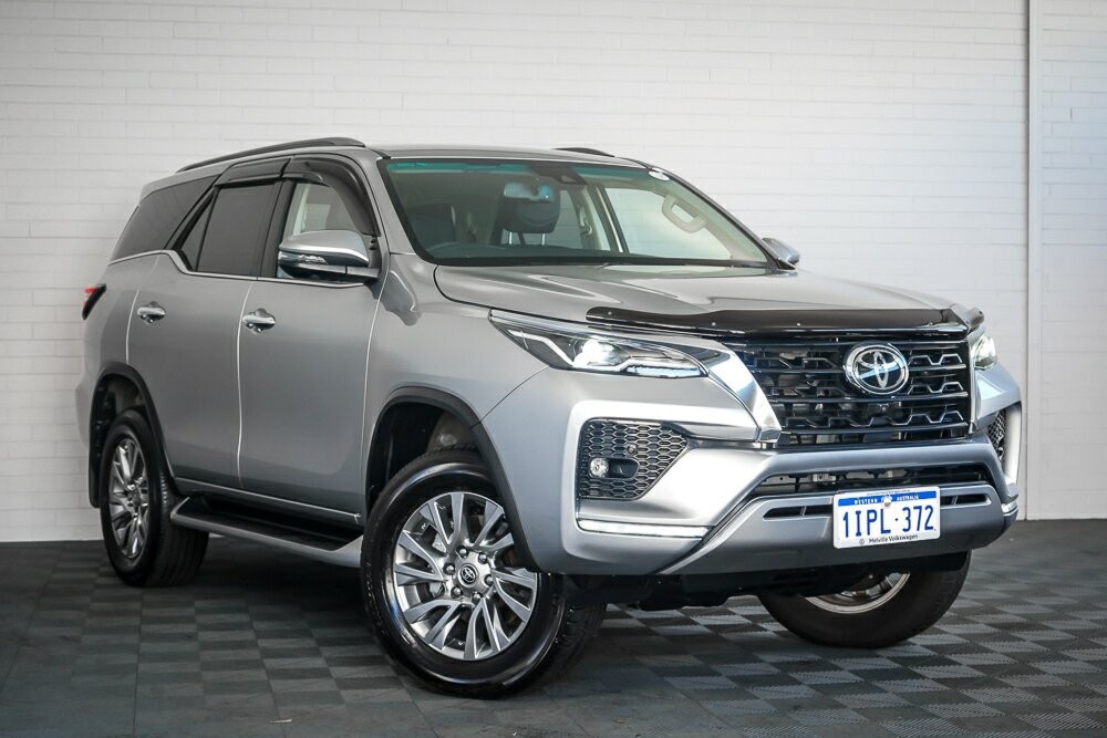 Toyota Fortuner image 1