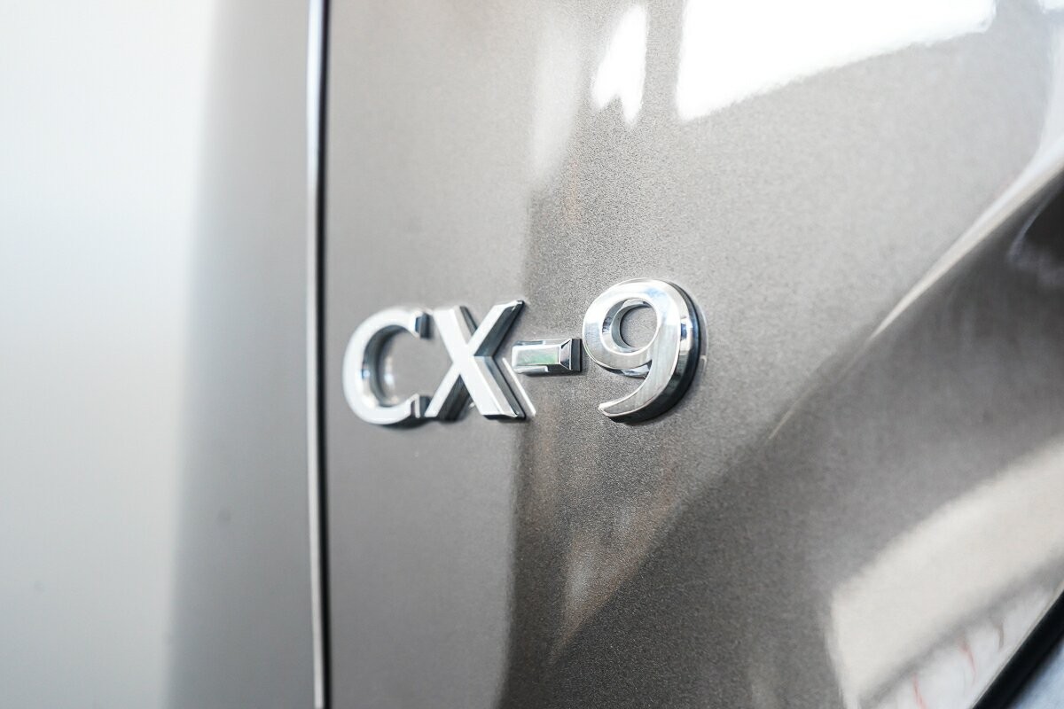 Mazda Cx-9 image 4