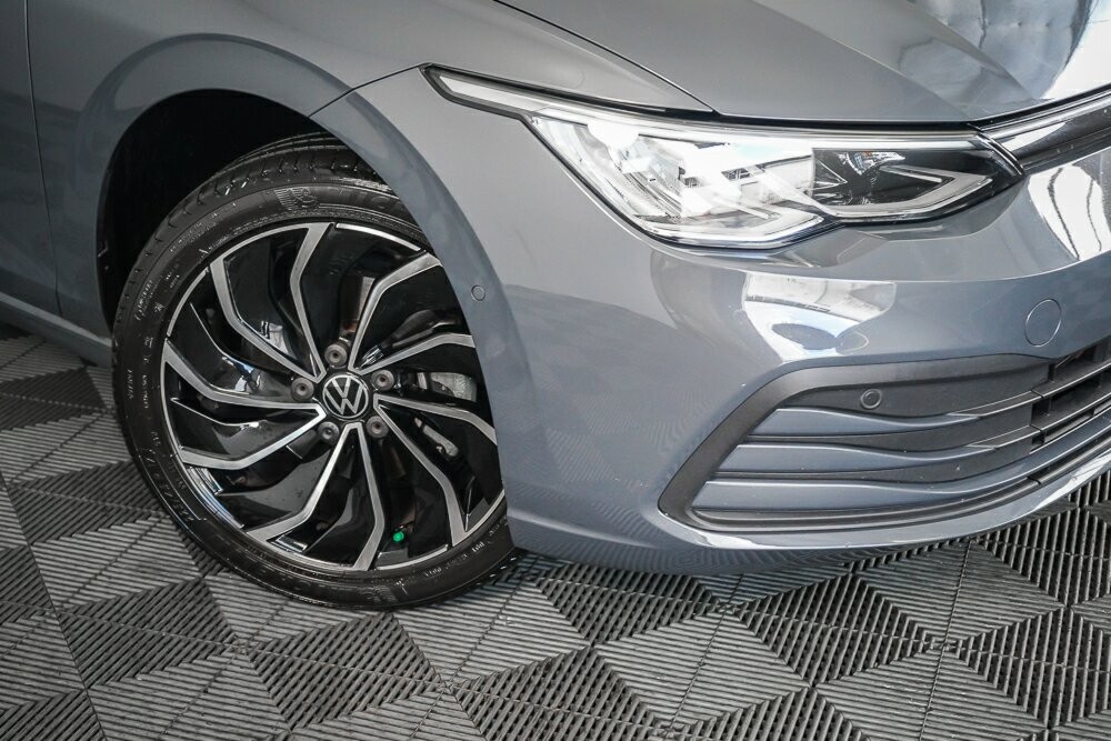 Volkswagen Golf image 2