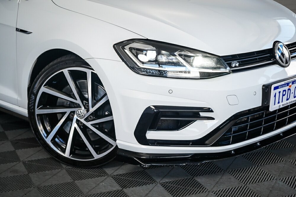 Volkswagen Golf image 2