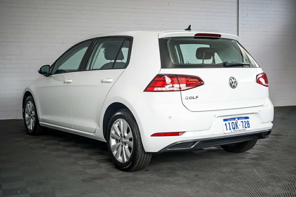 Volkswagen Golf image 4