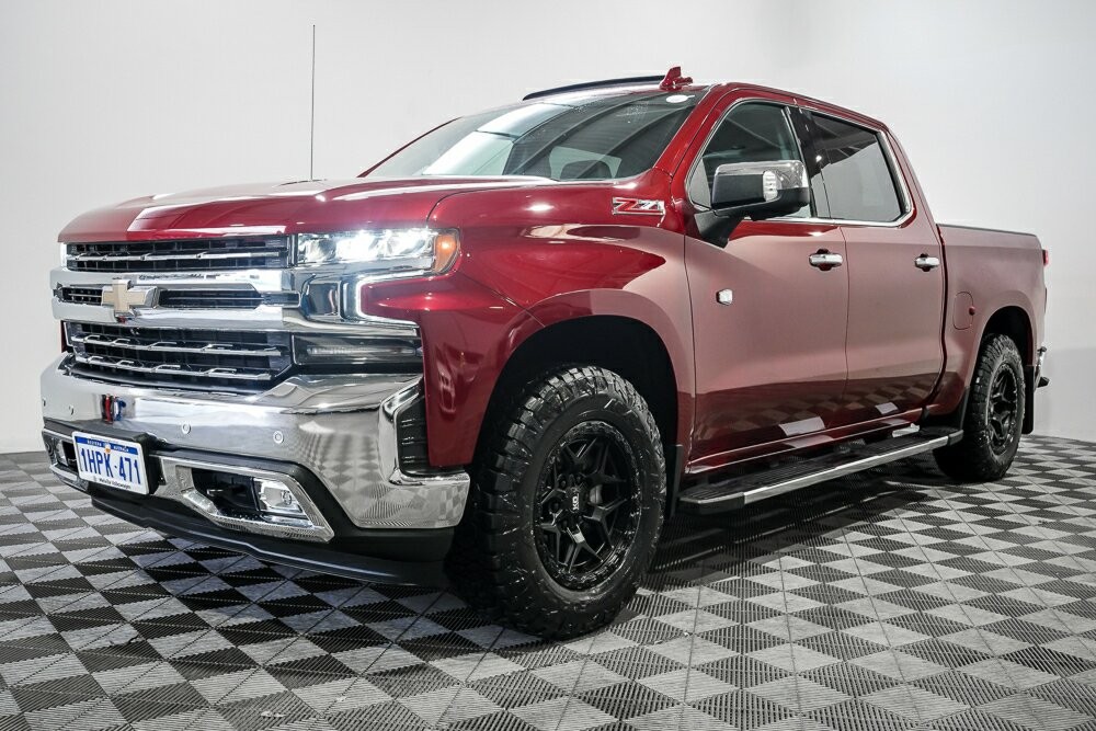 Chevrolet Silverado image 3
