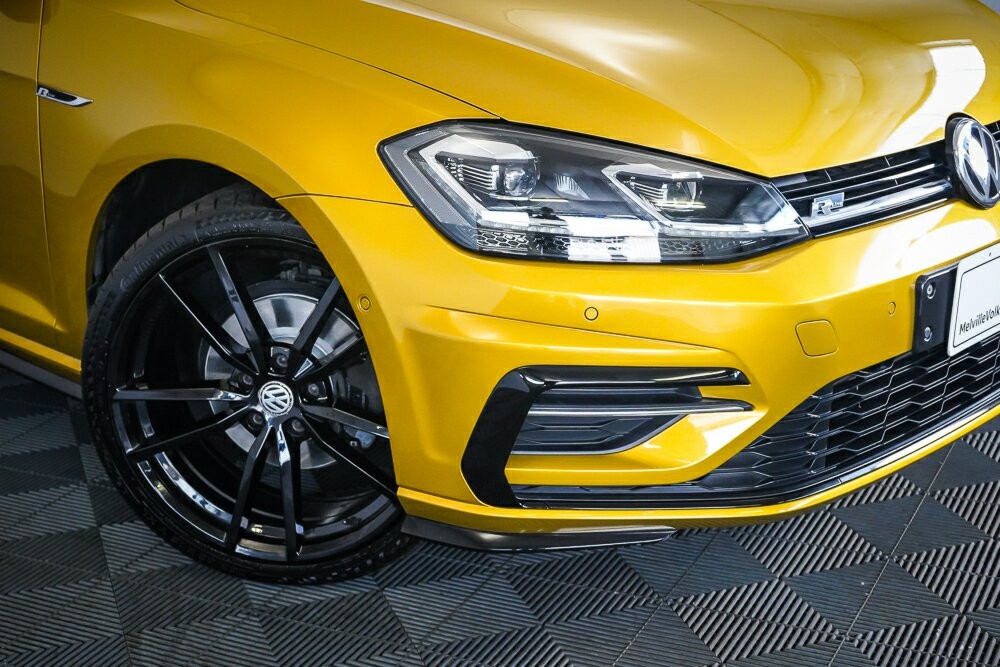 Volkswagen Golf image 2