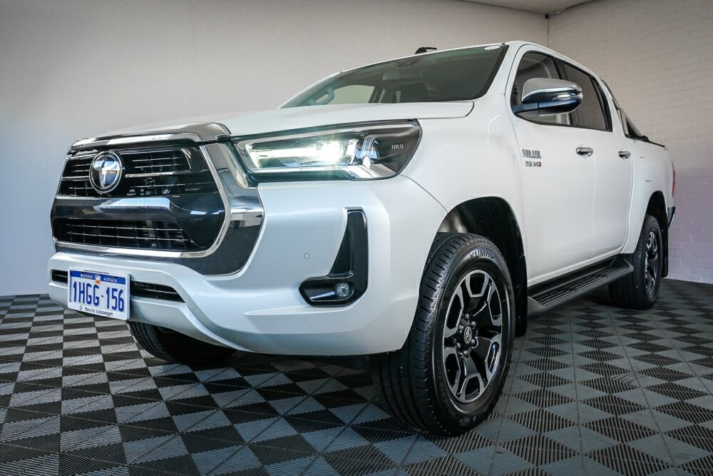 Toyota Hilux image 4