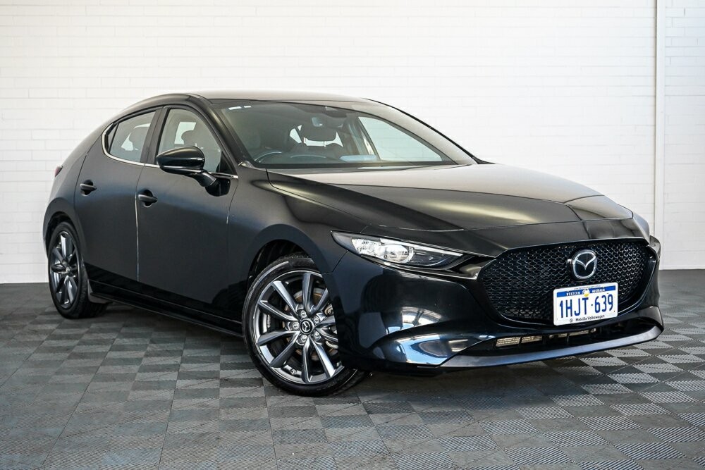 Mazda 3 image 1