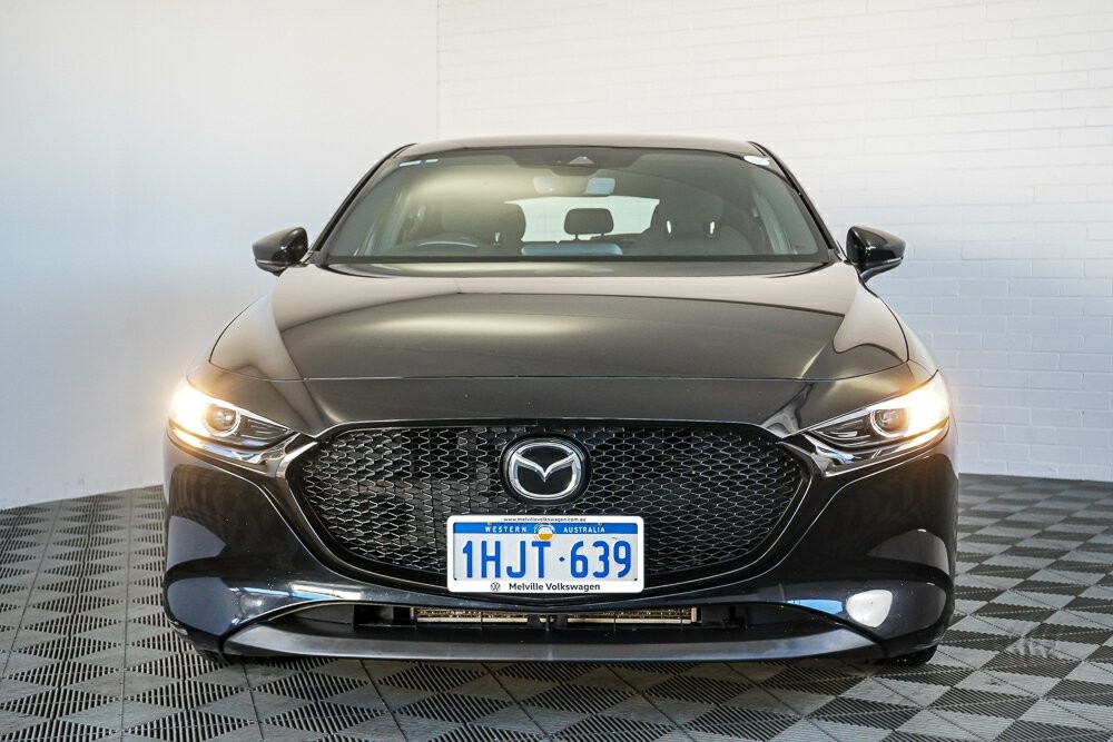 Mazda 3 image 3
