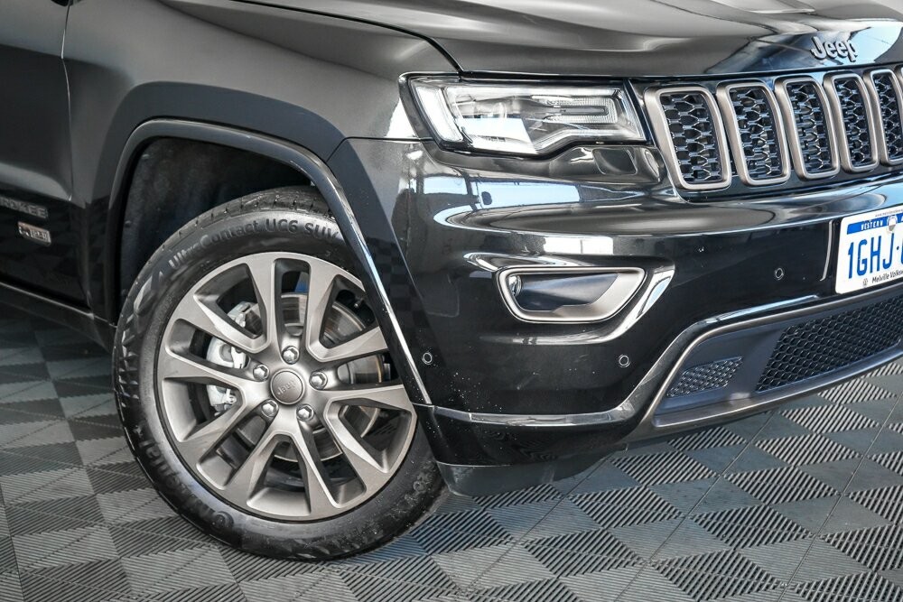 Jeep Grand Cherokee image 2
