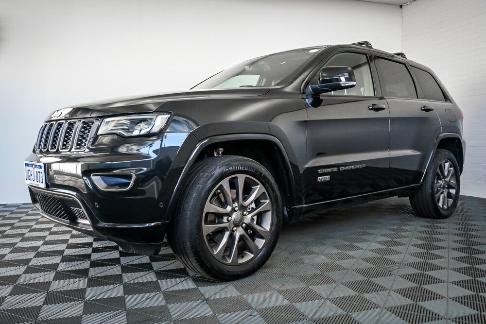 Jeep Grand Cherokee image 4
