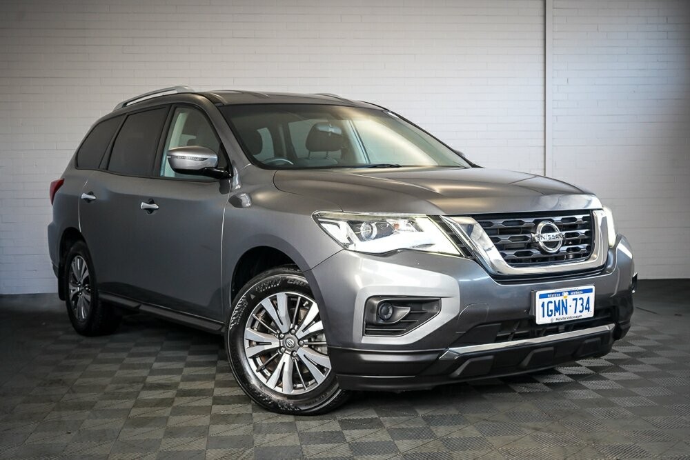 Nissan Pathfinder image 1