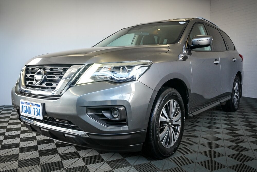 Nissan Pathfinder image 4
