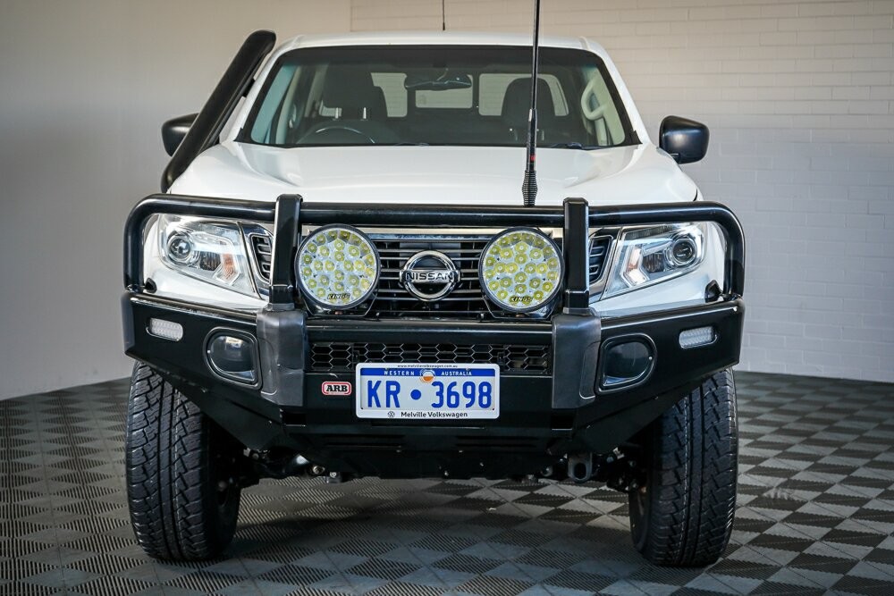 Nissan Navara image 2