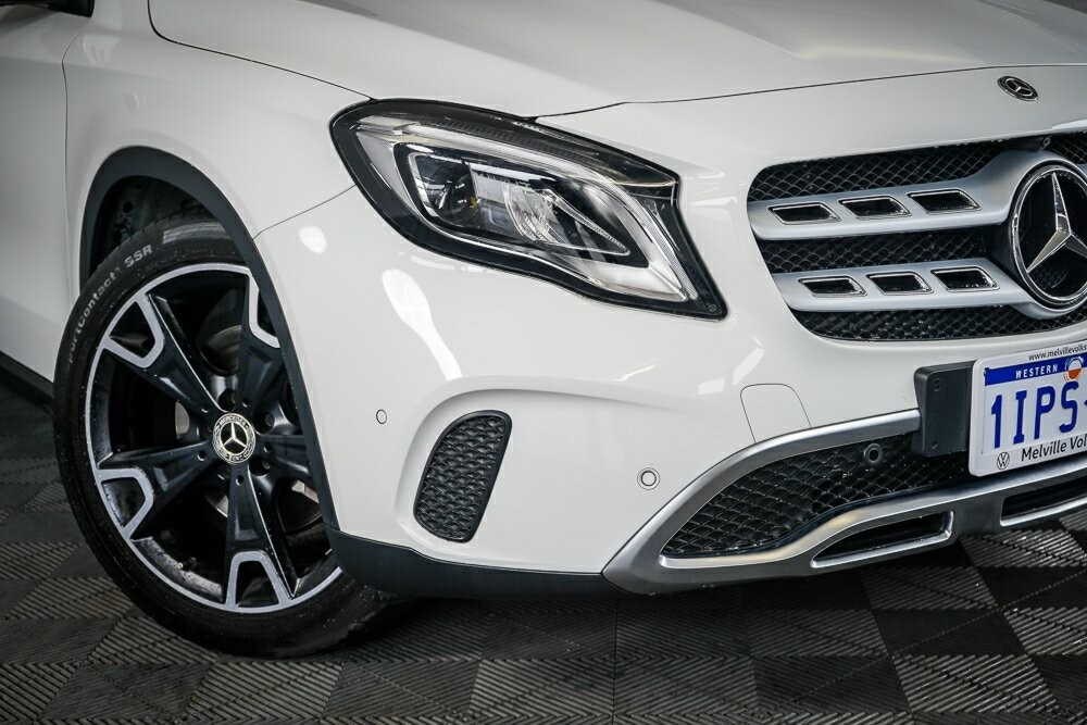 Mercedes Benz Gla-class image 2
