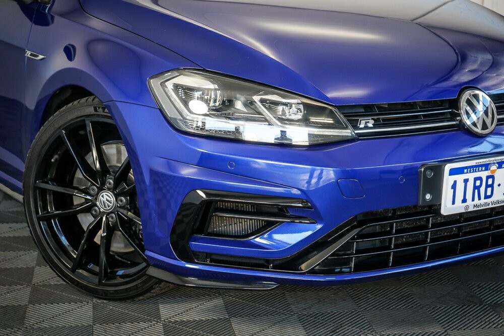 Volkswagen Golf image 2
