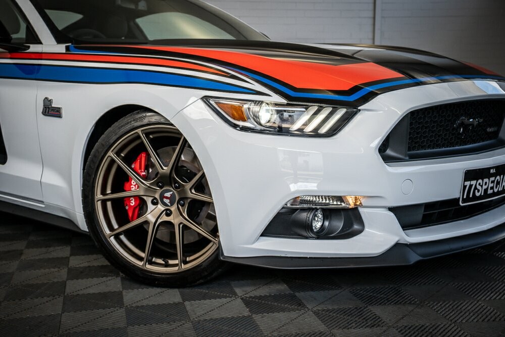 Ford Mustang image 2