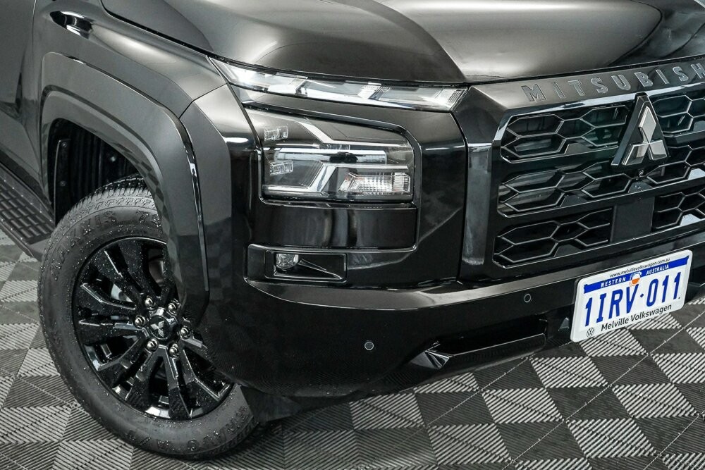 Mitsubishi Triton image 2